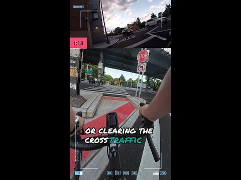 Red Light Choices: Stop or Go for Safety? #cycling #shorts #driver