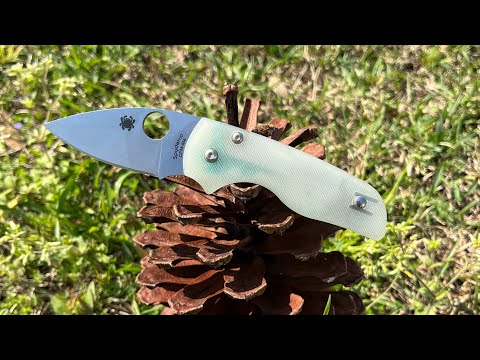 Spyderco Lil native in Jade green overview. Blade HQ exclusive. Great everyday carry option. EDC