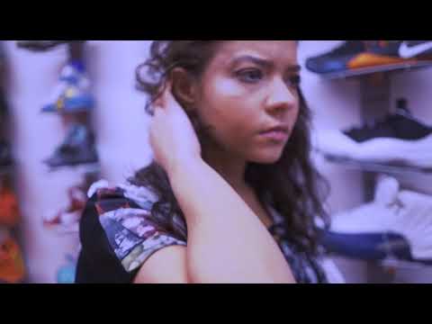 one lace commercial (Treasure hunt)
