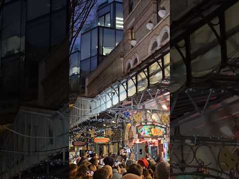 Live music, festive lights, and magic on Grafton Street!أغاني الكريسماس مباشرة في دبلن | جرافتون