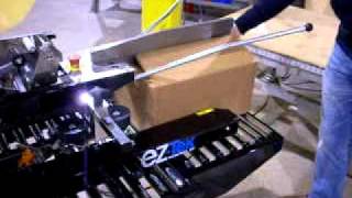 Hi-Tape uniform box, side drive case sealer