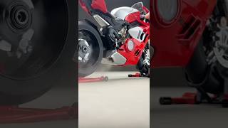 Pick up your favorite motorcycle now! Link in bio 👉 #diecastmodels #motorcycles #giftideas