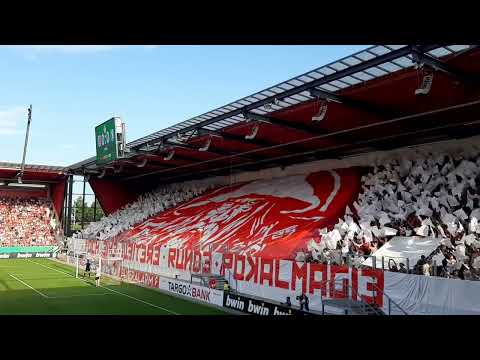 Jahn Regensburg - 1.FC Magdeburg 1:2 Regensburg Fans mit Choreo