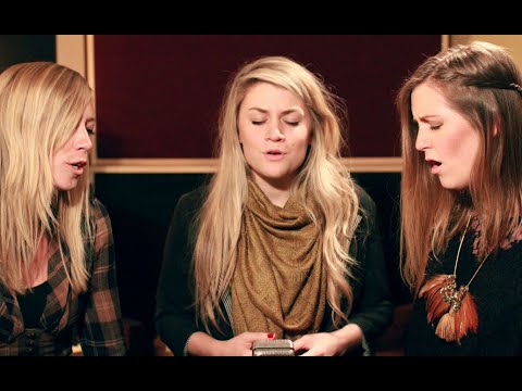 "O Holy Night" - Jillian Edwards, Ellie Holcomb, and Rebecca Roubion // Brite Session