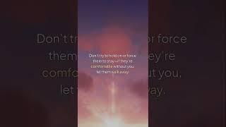Hold the Door and Let Them Go | #lovequotes #relationshipadvice #letthemgo