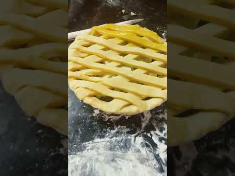 Twins making apple pie  #christmas #merrychristmas #family #pie #cooking #vlog #texas
