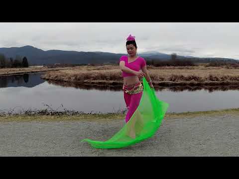 Lily Ao Dancing to the "Lush Valleys and Secluded Spring" V2