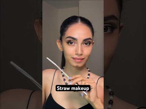 Straw makeup trend🤯😁 #makeuptrends #tiktokviral #tiktokchallenge #makeuptutorial