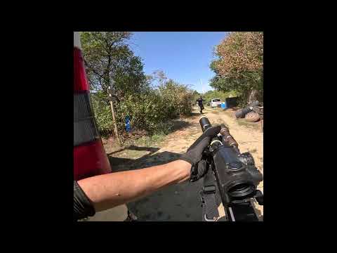 Un militaire prend un véhicule d'assaut !!!  #airsoftcqb #airsoft #speedsoft #runngun