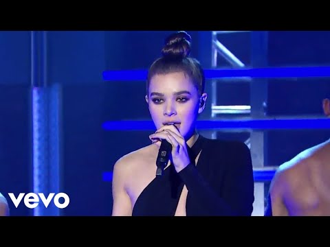 Hailee Steinfeld, Grey - Starving ft. Zedd (Live From Late Night With Seth Meyers) ft. Zedd