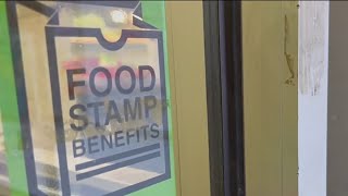 Largest federal worker union calls for end to shutdown amid food insecurity | NBC4 Washington