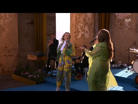 Petra Marklund & Linnea Henriksson - Shake It Out (Victoriakonserten 2020)