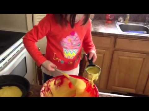 When the weather sends lemons, make a lemon cake with Bella