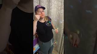 How to Blow BIG Bubbles and small bubbles with the same wand. Kids sensory play time. Bubbly Heaven