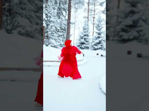 Russian Snow Queens Amazing Skills on the Slopes and Ice #shorts #4k #PromoMunchies