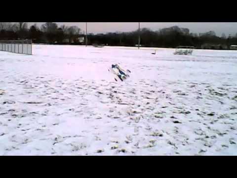 RC HYDRO FOAM rippin in the snow !!!!