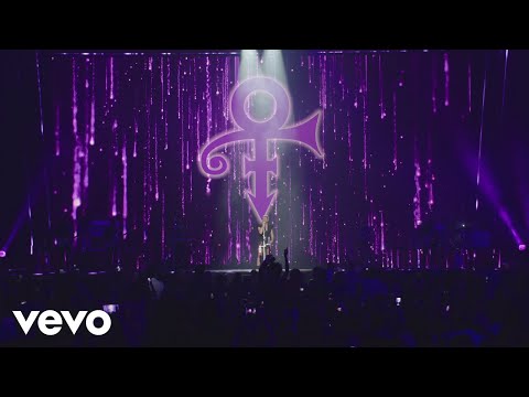 The Chicks - Nothing Compares 2 U (Live from MMXVI Tour)