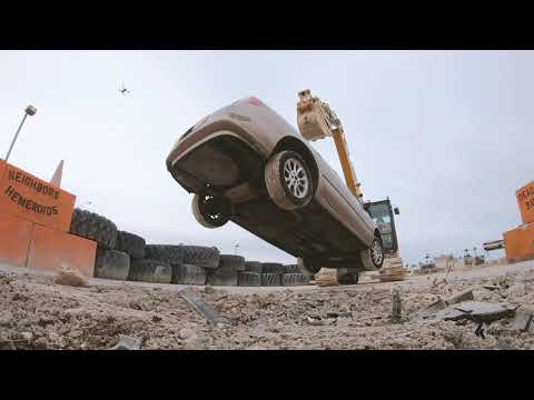 The World’s Strongest Belt Lifts a Car!