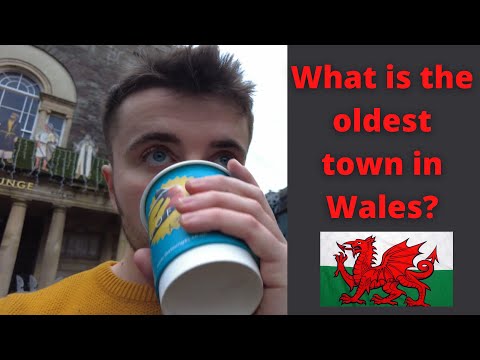 The OLDEST Town in Wales/ The SMALLEST Pub in Wales