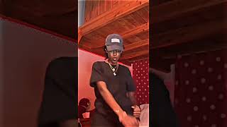 Le le le trending tiktok dance challenge kenyan 🇰🇪 #dance #irrizjoe #duet #dancechallenges