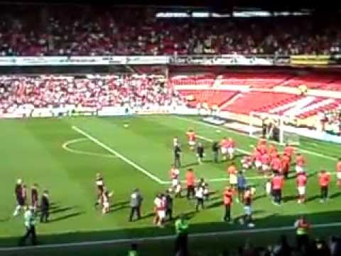 Forest 5-1 Scunthorpe | End of Match | Lap of Honour
