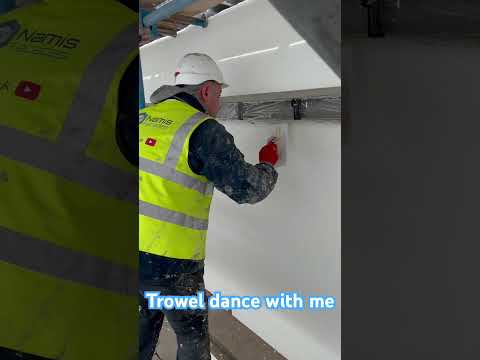Silicone render top coat application by Namis Facades -  #rendering #ewi #siliconerender #techno