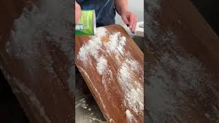 How to clean a wood cutting board!