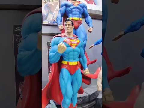 Super Man statue colltable #statuecollector #superman #dccomics #sideshow #actionfigurecollector