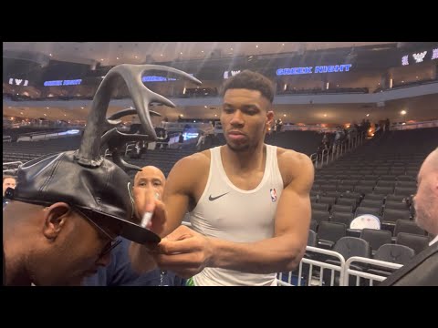 How to get Giannis Antetokounmpo autograph guaranteed