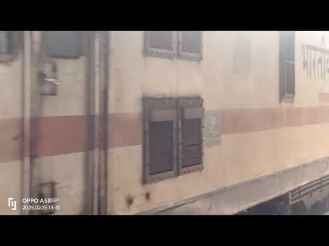 Train passing through palam new delhi station