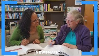 Volunteer group helps adults learn how to read | Morning in America