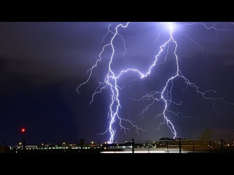 lightening, thunder, thunderbolt, rain time video