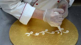 How to Pipe cakes patterns - Wedding cake piping tutorial