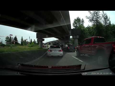 Lending a helping hand after stalling in traffic