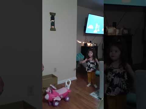 A hilarious game of hide and seek with dad and daughter#familyfun #dadlife #funnyvideos