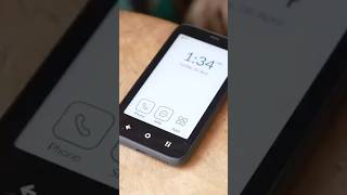 The Mudita Kompakt is a really cool piece of minimalist tech! #digitalminimalism #dumbphone