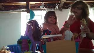 Life as Barbie --  #1 lunch disaster