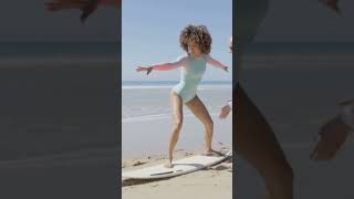 🏄 Learn to Surf in Australia’s Byron Bay||#ByronBay #SurfAustralia #BeachVibes #LearnToSurf