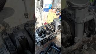 How to fill in a oil pump and oil #mechanictraining #skillstolearnin2024 #toyotamechanics