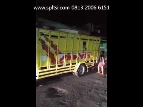 SPLTSI proses menaikan alat alat teknik sipil ke truk untuk di kirik - 0813 2006 6151 ( Biand )