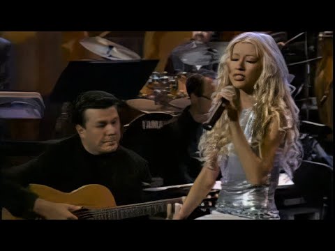 Christina Aguilera - Contigo En La Distancia en Vivo [Mejor calidad de Audio] HD