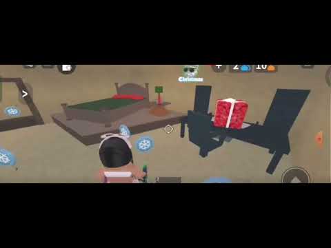 Playing MM2