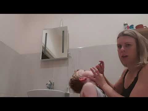 Cleaning a toddlers teeth!