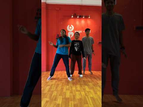 This dance trend but with the original sound of the armor | @raysofjoy7187 #trending #shorts