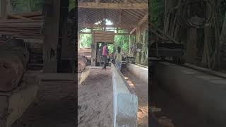 simple wood splitting machine from the village with precise results #shorts