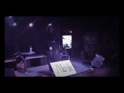 Moxie Grim - The Room (live)