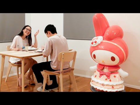 Surprising My Girlfriend with a My Melody Cafe