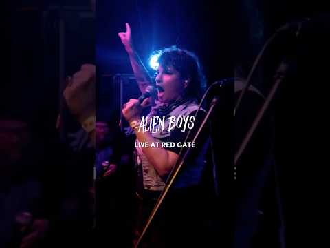 Punk Audiences are the Best | Alien Boys Plays Mother Chaos Live at Red Gate #punkrocklive #punk
