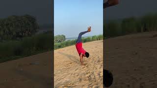 New #flip👌 #stuntshorts #shortvideo #backlip✌️ #reelshorts #viralvideo #youtubeshorts #@b2flipper 💪💯