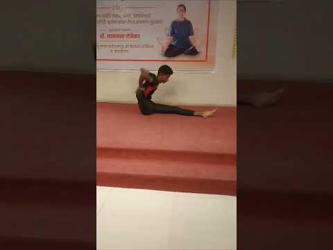 Frontbending and legbalance yogaasan #practiceyoga   @sairamnimbekar